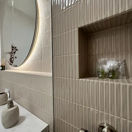 Appartement Brand New, Center, Free Parking, Ac