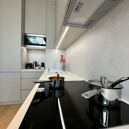 Appartement Brand New, Center, Free Parking, Ac *