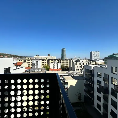 Brand New, Center, Free Parking, Ac Apartment Pressburg