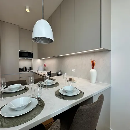 Apartment Brand New, Center, Free Parking, Ac Pressburg