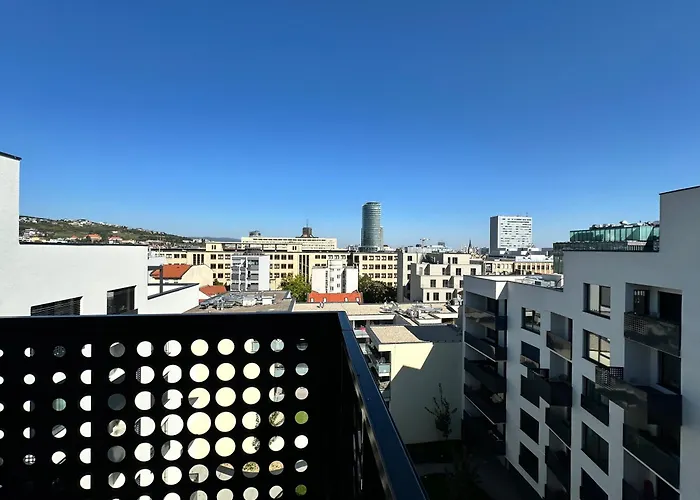 Brand New, Center, Free Parking, Ac アパート ブラチスラヴァ